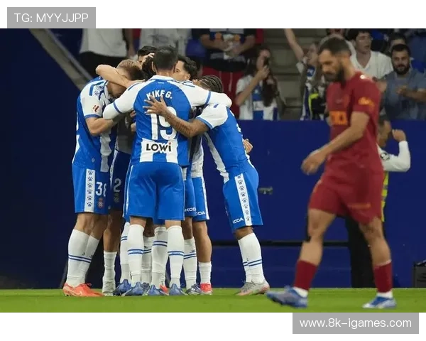 瓦伦西亚半场1-0西班牙人，杜罗闪击破门